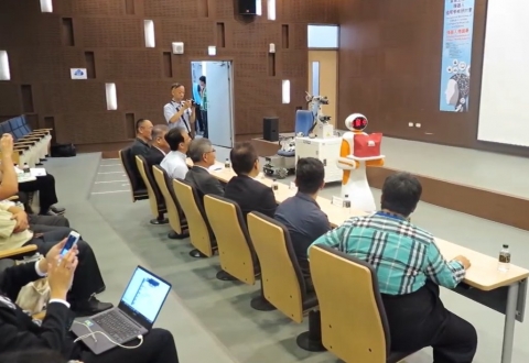 2019-雲科大研討會禮儐機器人